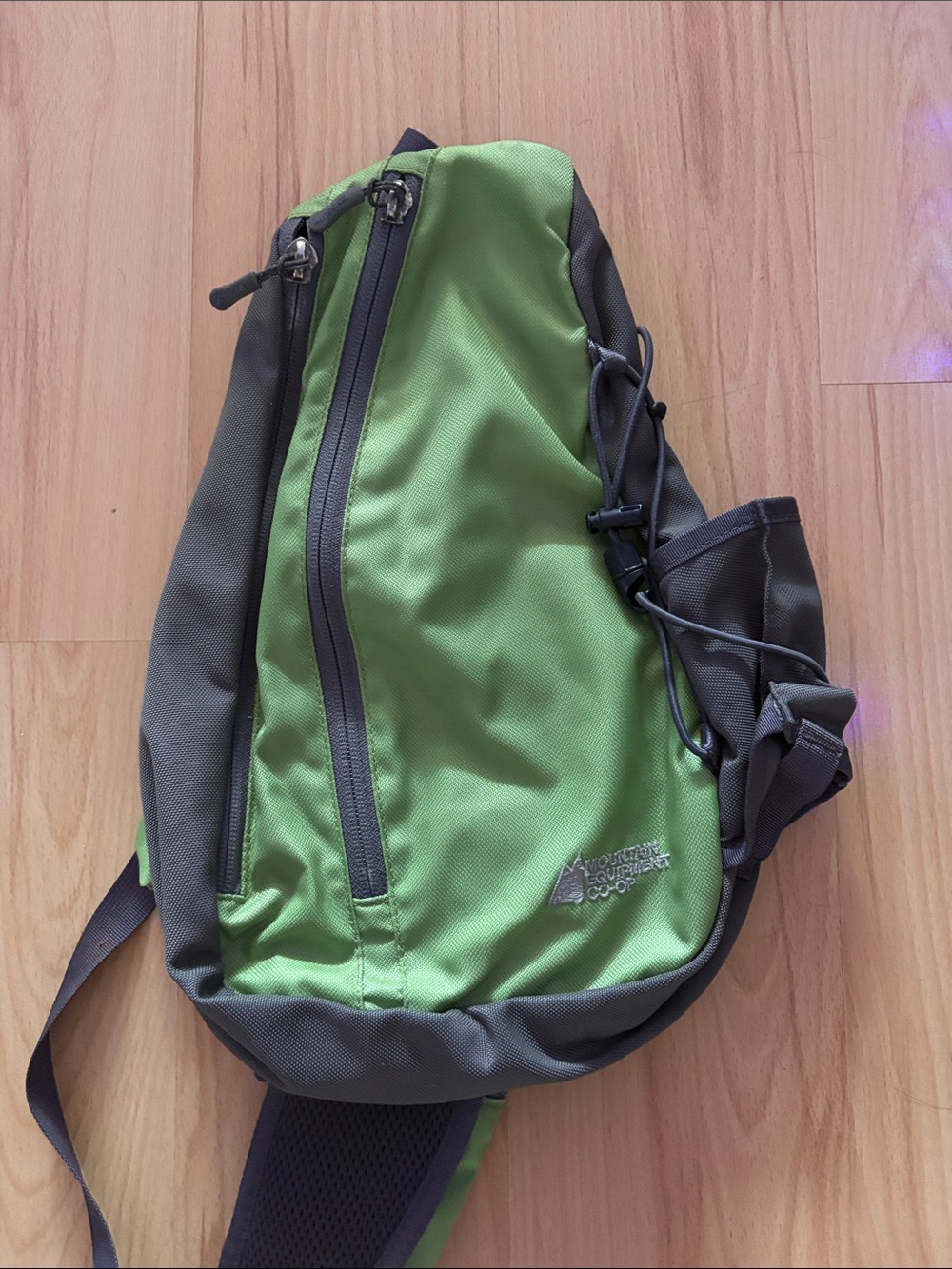 Mountain Equipment Coop Green Sling Backpack - Crossbody Bag